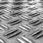 Quelle est la différence entre les plaques d’aluminium anodisé et revêtu ?