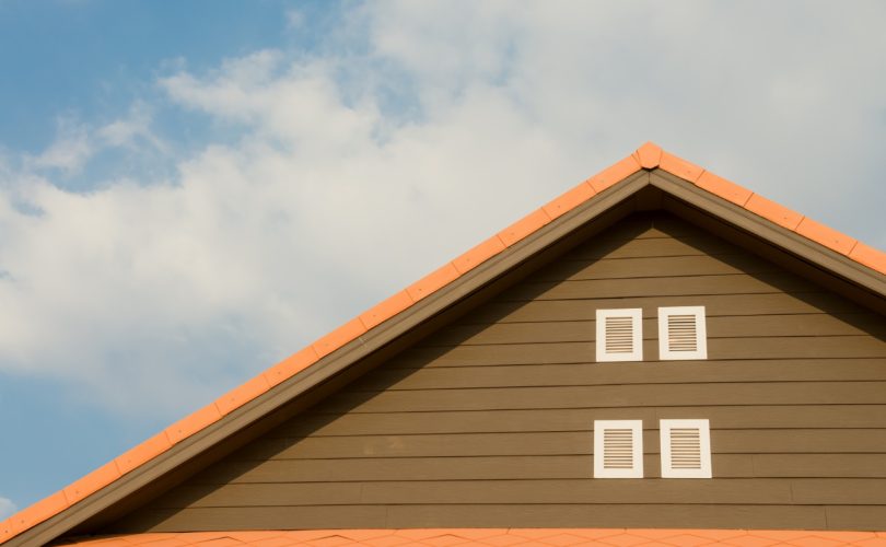 Pourquoi confier vos travaux de zinguerie à un couvreur spécialisé à Castres ?