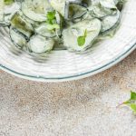 Salade de concombres à la crème : un bonheur croquant pour votre santé !